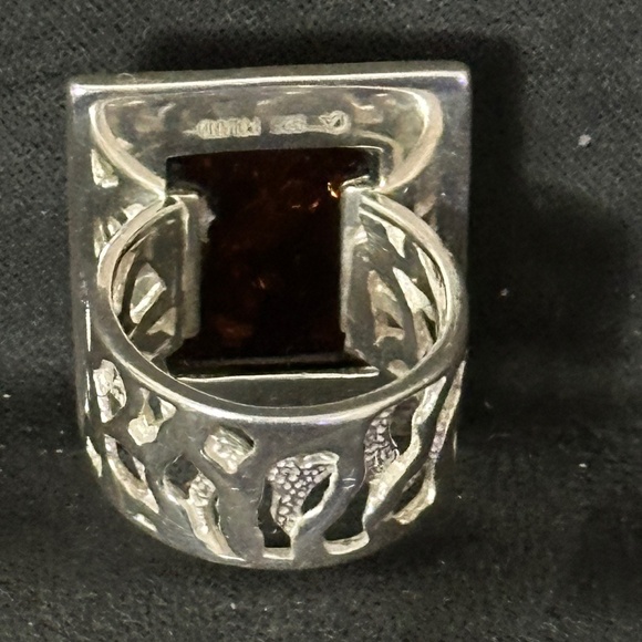 925 Sterling Silver Baltic Amber ring rectangular stone w/textured border & band - Picture 5 of 15